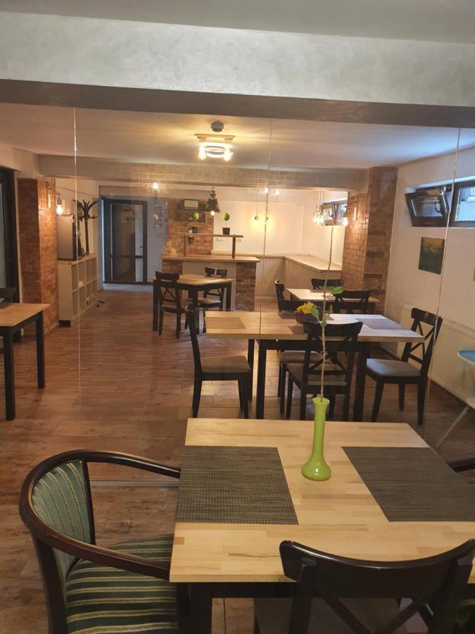 贝尔维尔酒店 雅西 外观 照片